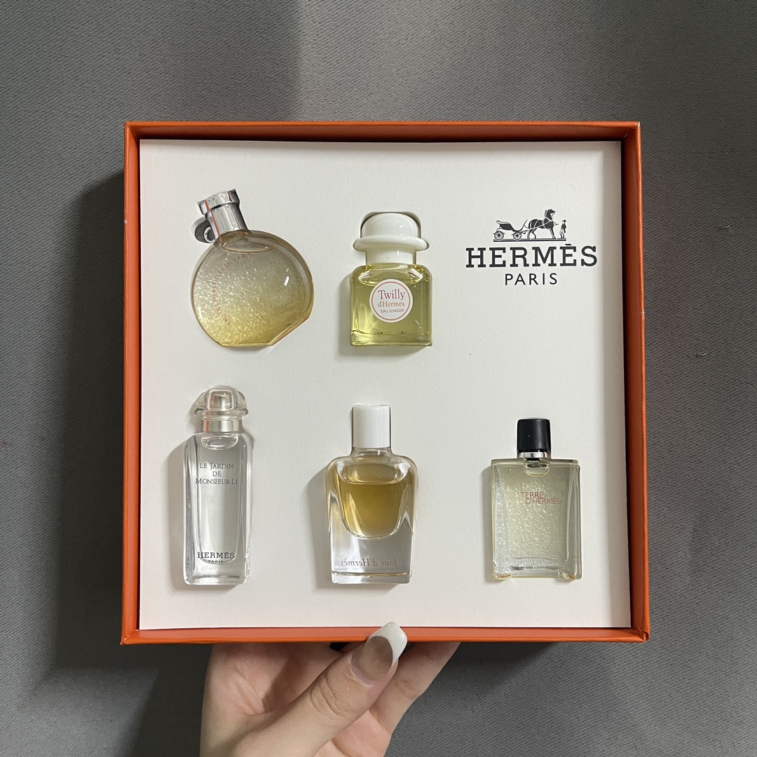 Herms Light of the Earth perfume five-piece sample set